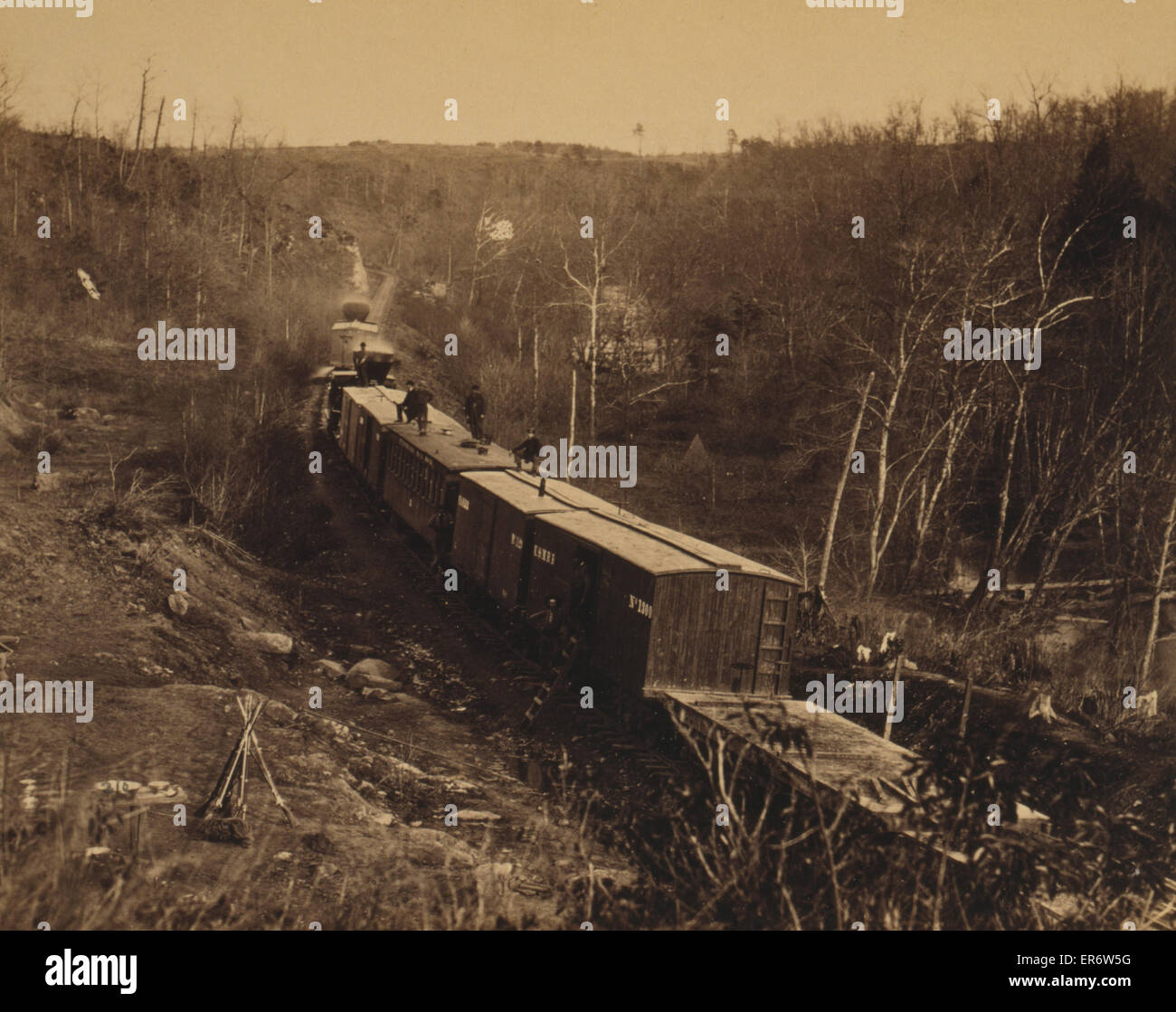 Vue sur Orange et Alexandria RR près de Union Mills, va Banque D'Images