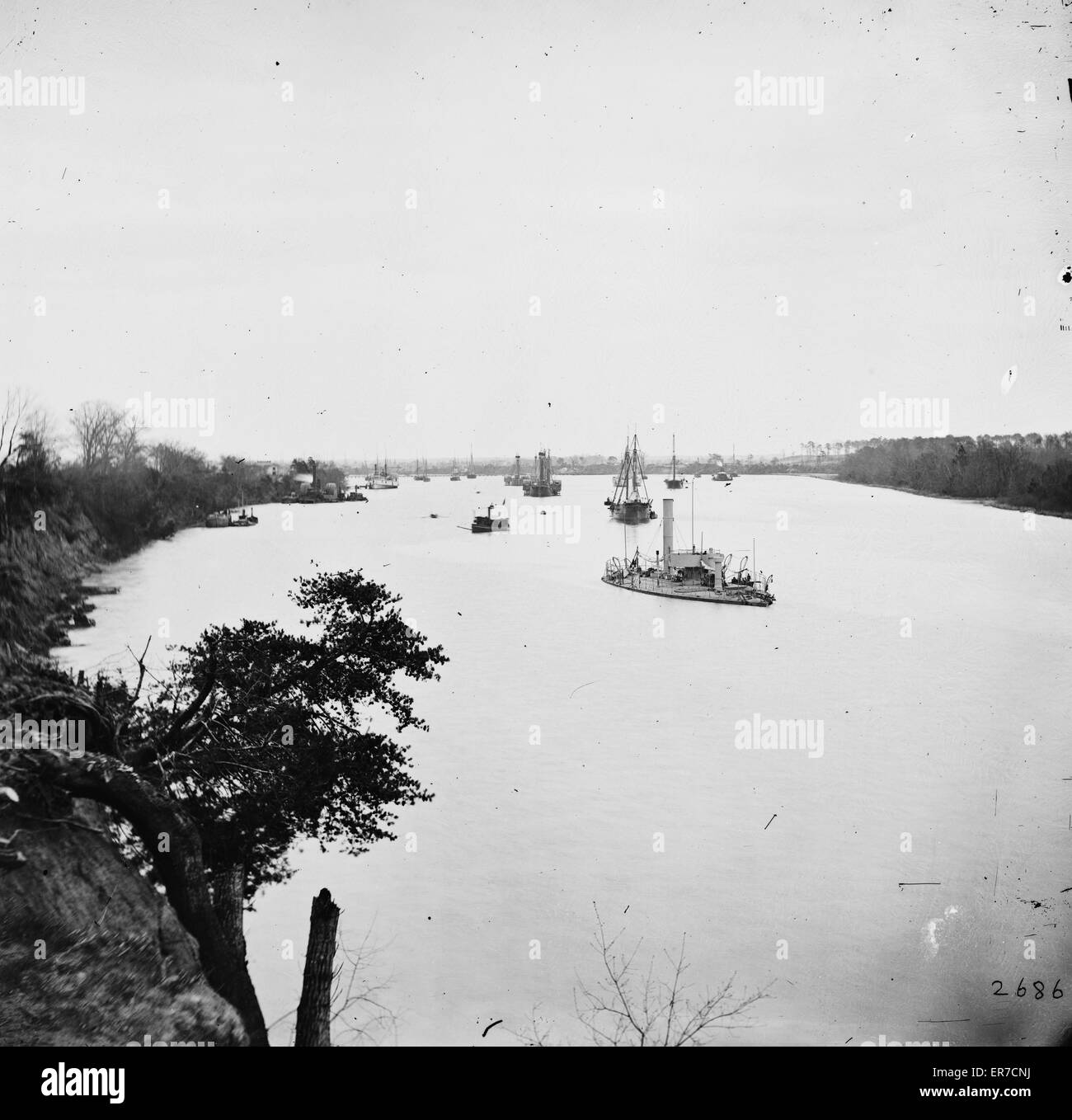 Varina Landing, Virginie (à proximité). Vue sur les navires de James Banque D'Images
