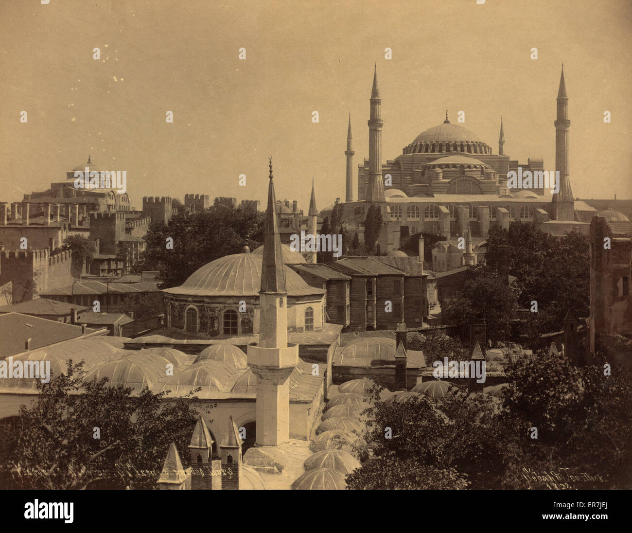 Mosquée de Ste. Sophie, Ste. Irene Vue extérieure de la mosquée