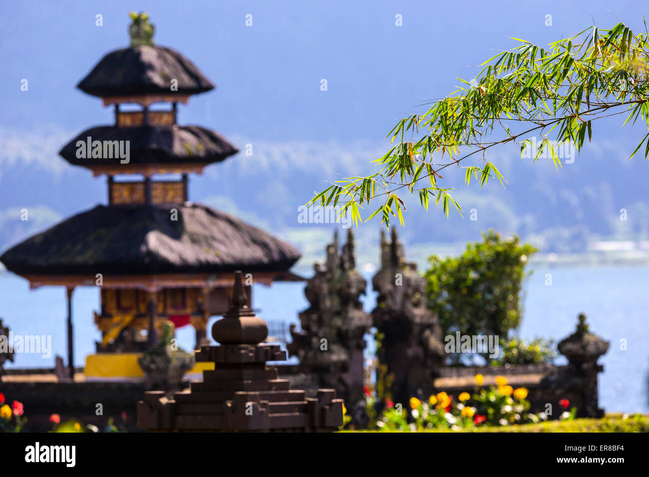 Pura Ulun Danu temple sur un lac Bratan, Bali, Indonésie. Banque D'Images