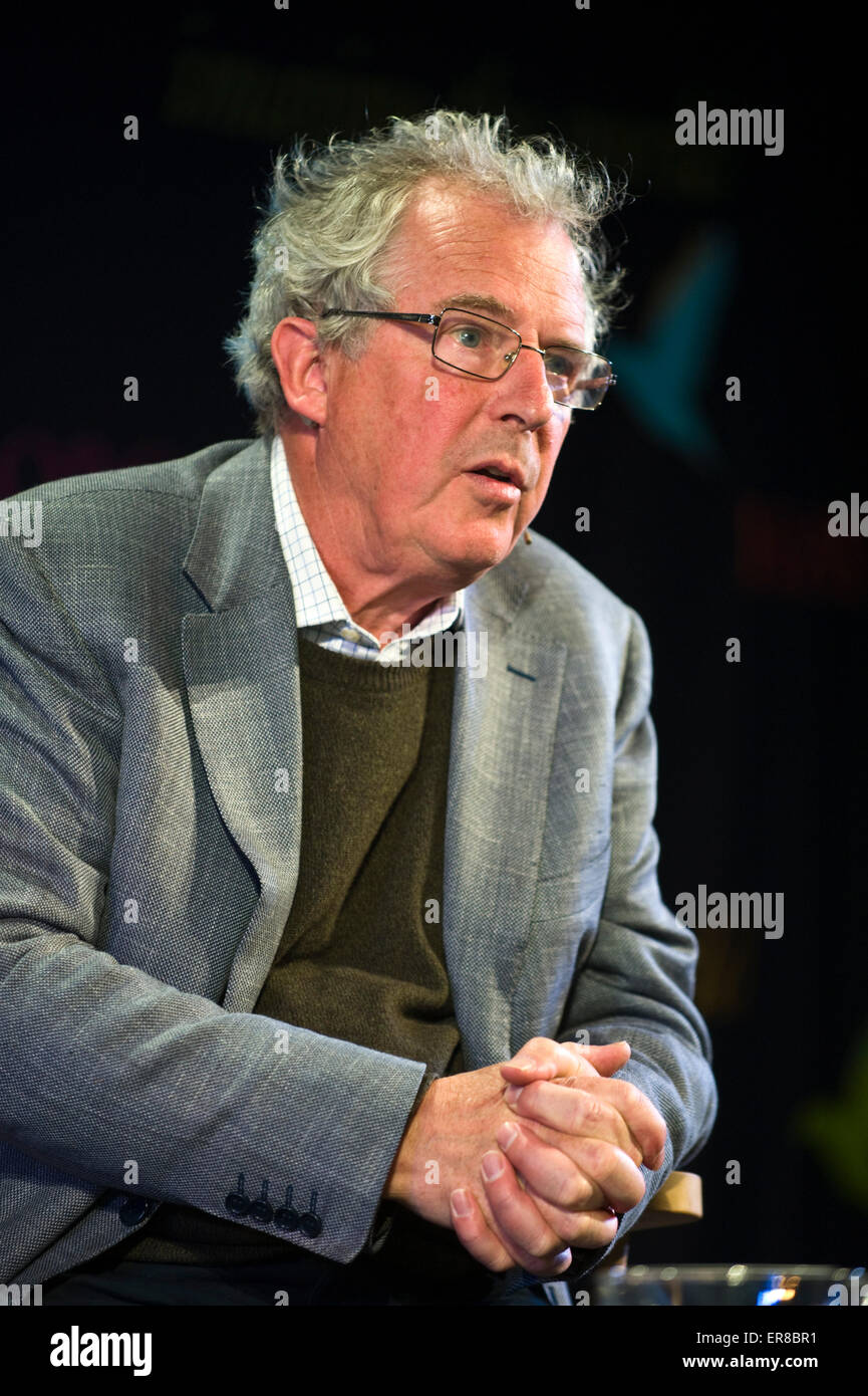 L'ancien gouvernement conservateur ministre William Waldegrave parlant sur scène à Hay Festival 2015 Banque D'Images