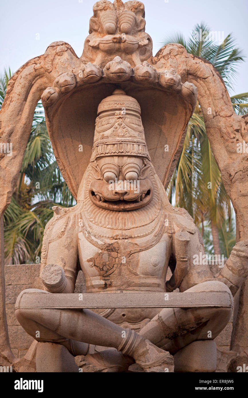 Dieu hindou Narasimha Vigraha Hampi, Karnataka, Inde, Asie Banque D'Images