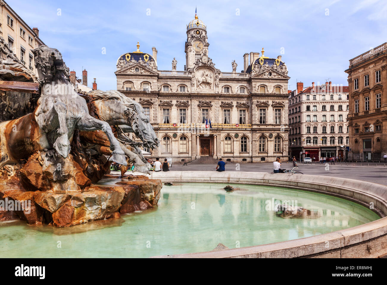 La place des Terreaux avec fontaine à Lyon ville, France Banque D'Images