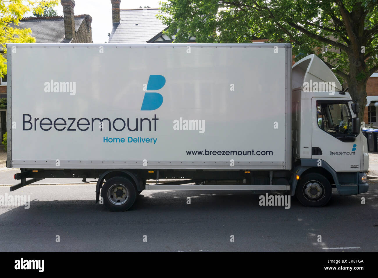 Un DAF 45,160 van de livraison utilisé par Breezemount accueil livraisons. Banque D'Images