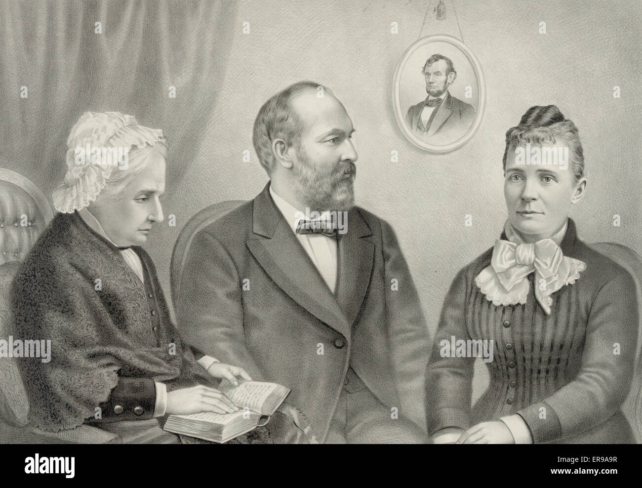 Portrait de mi-longueur de James A. Garfield, assis, avec sa mère, et sa femme c. 1871 Banque D'Images