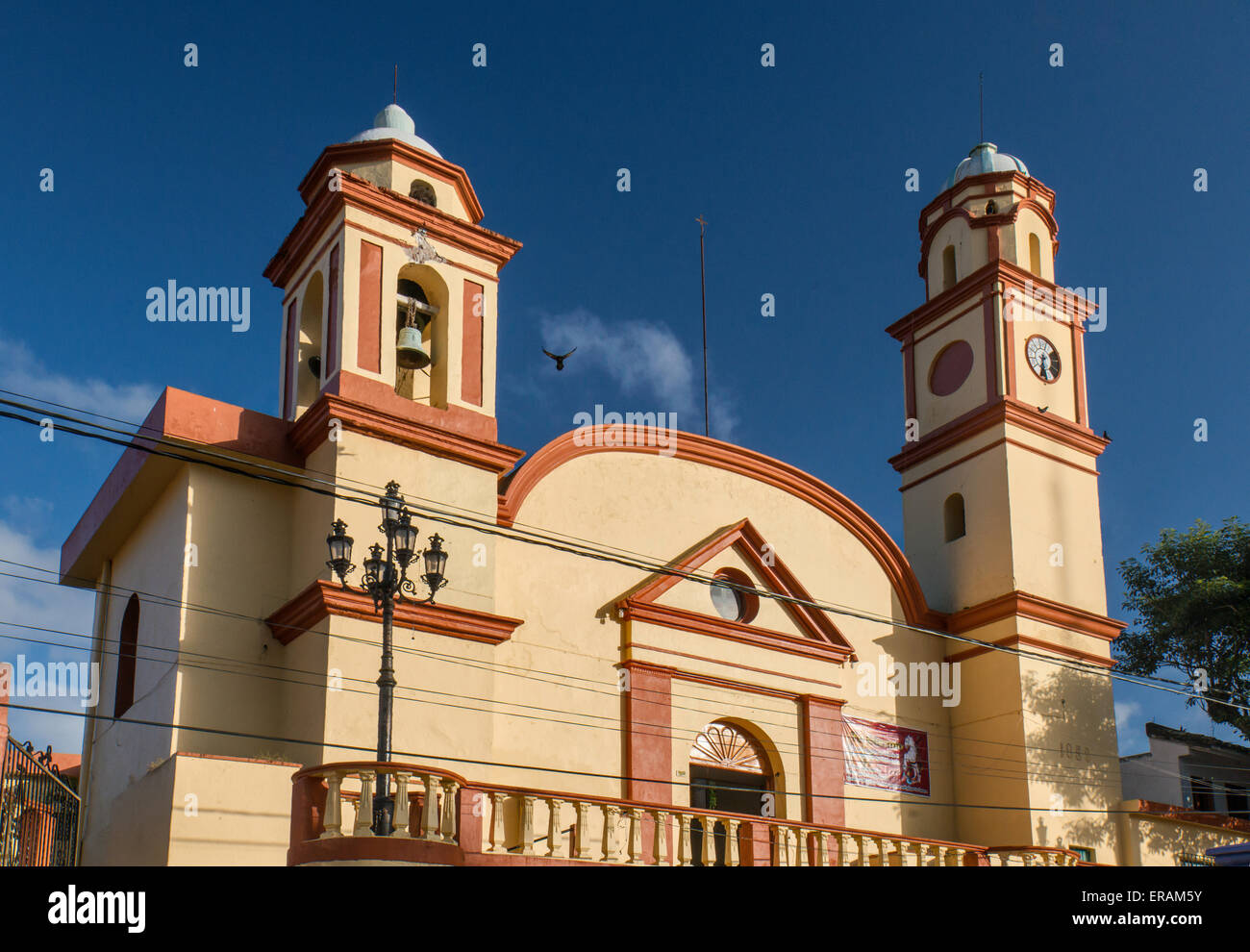 Iglesia del Sagrado Corazon (église du Sacré-Cœur) à Plaza Olmeca à Santiago Tuxtla, Los Tuxtlas région, l'Etat de Veracruz, Mexique Banque D'Images