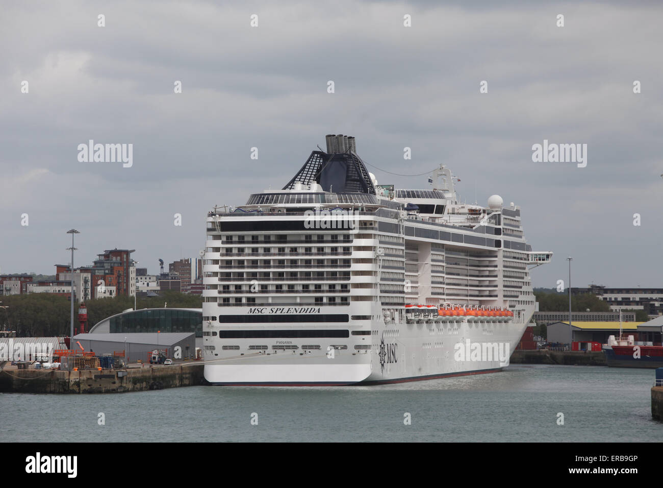 Bateau de croisière MSC Splendida photographié à Southampton Docks Ocean Terminal Banque D'Images