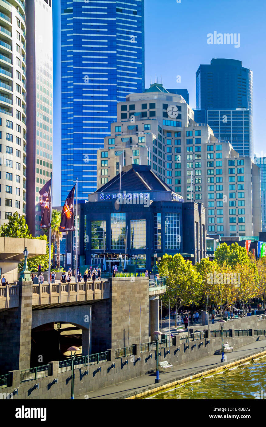 Southgate un complexe commercial moderne au cœur du quartier des affaires de Southbank Melbourne le long de la Yarra River Waterfront precinct Banque D'Images