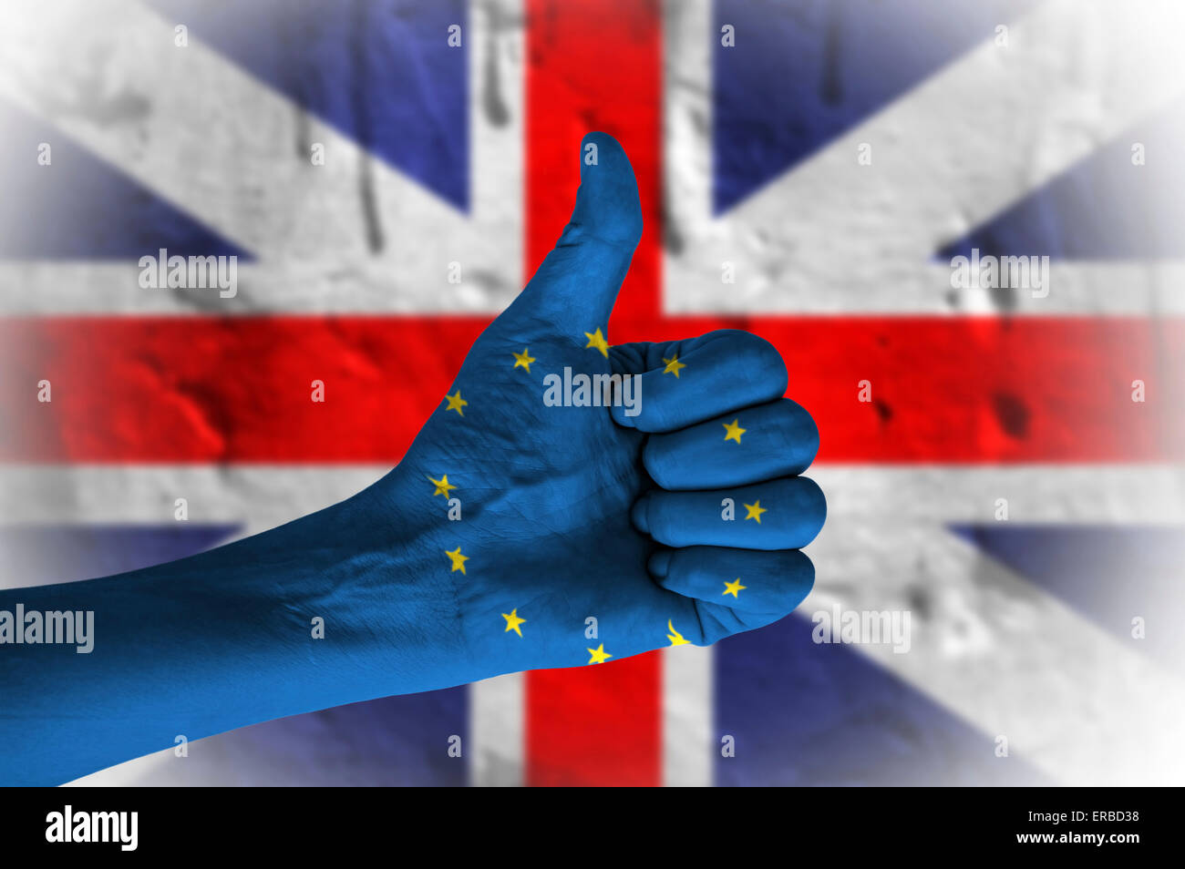 Référendum sur l'adhésion du Royaume-Uni de l'Union européenne. La main avec pouce vers le haut. Banque D'Images