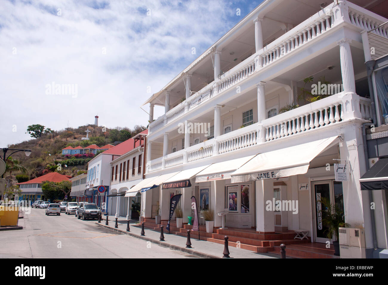 Boutiques de luxe le long de la rue de la République, à Gustavia, Saint-Barth Banque D'Images