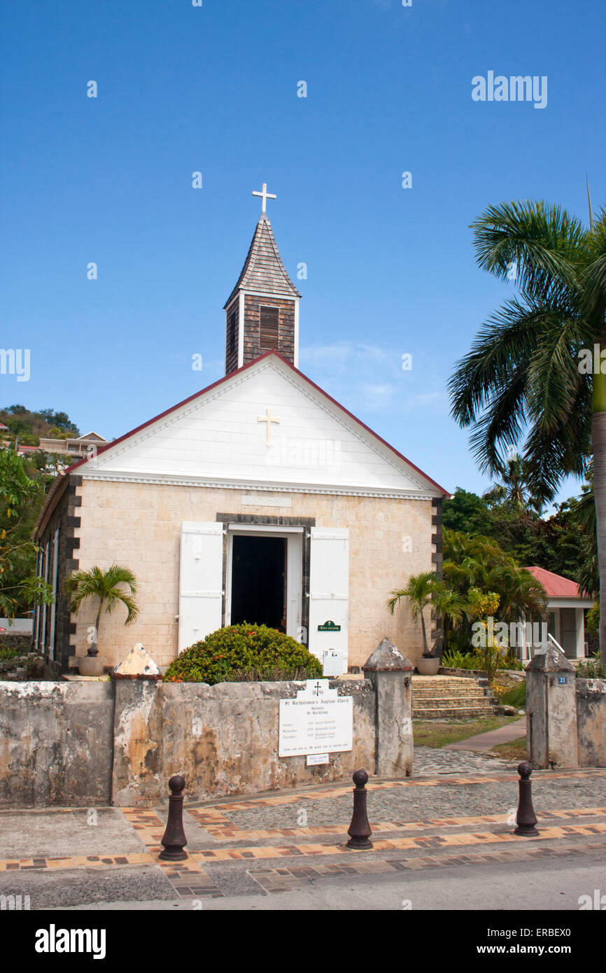 Le pittoresque, tropical Saint-barthélemy's Anglican Church le long de la rue Samuel Fahlberg à Gustavia, Saint-Barth Banque D'Images