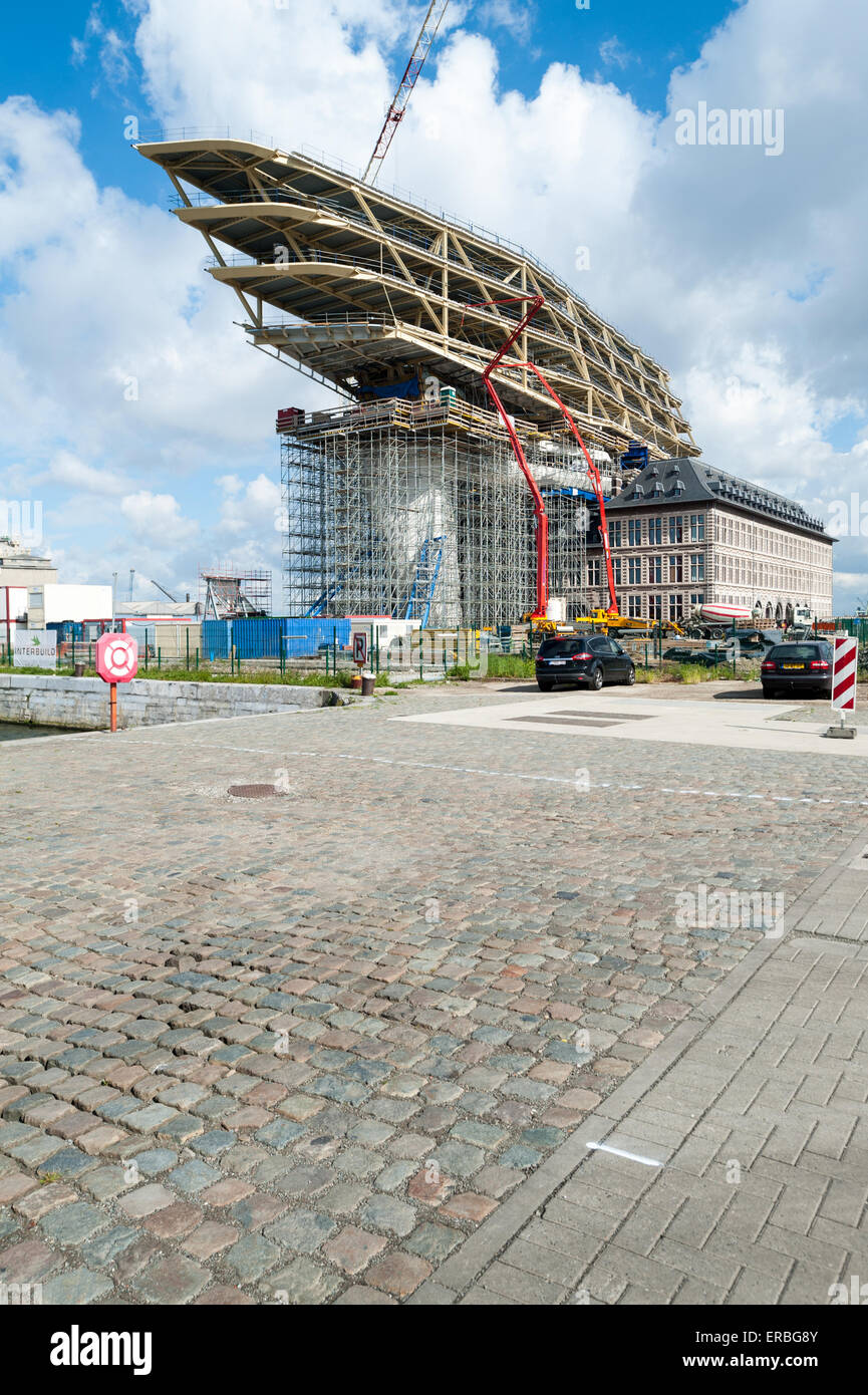 Belgique, Anvers, Nieuw havenhuis en construction Banque D'Images