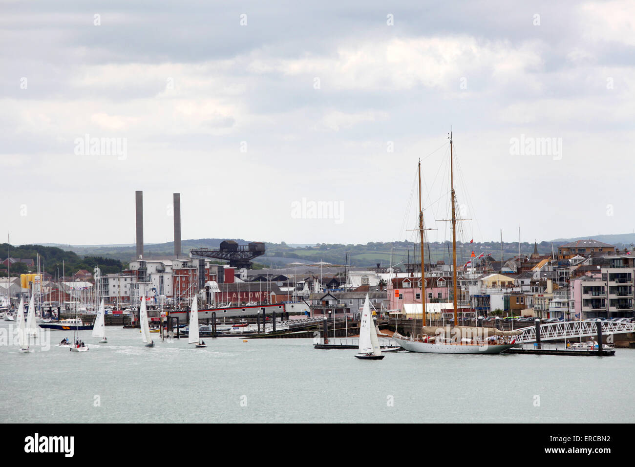 Voir l'ouest de Cowes sur l'île de Wight de la rivière Medina Banque D'Images