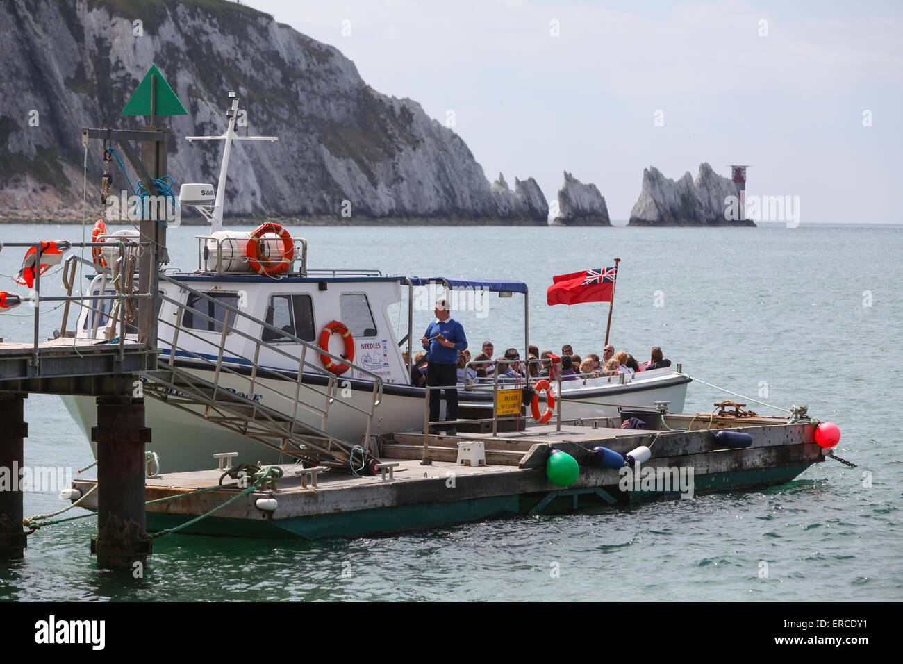 Plaisir des aiguilles, des croisières touristiques Ramblin Rose voyage en bateau pour visiter les aiguilles sur l'île de Wight Banque D'Images