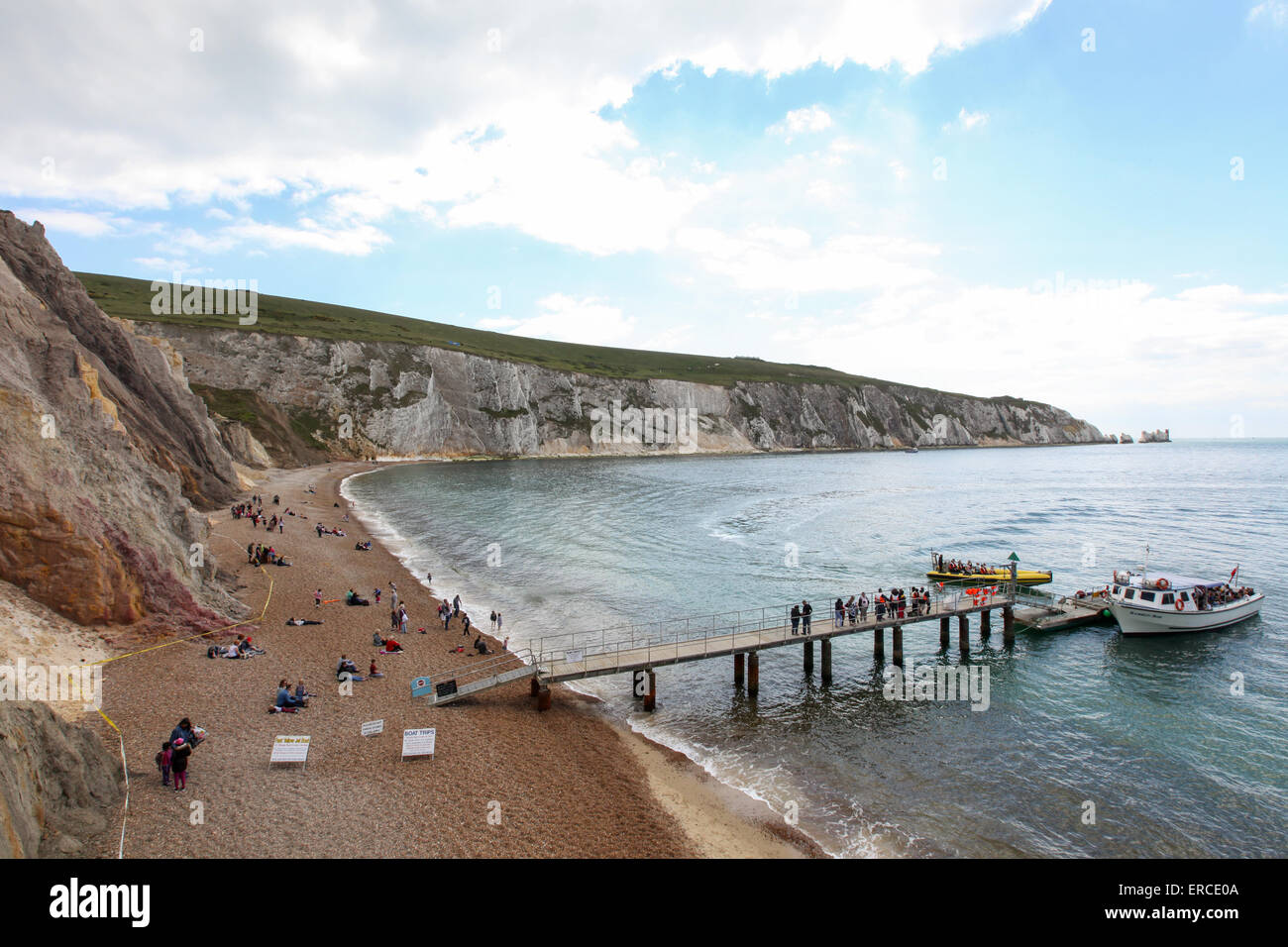 Alum Bay Beach et les aiguilles sur l'île de Wight UK Banque D'Images