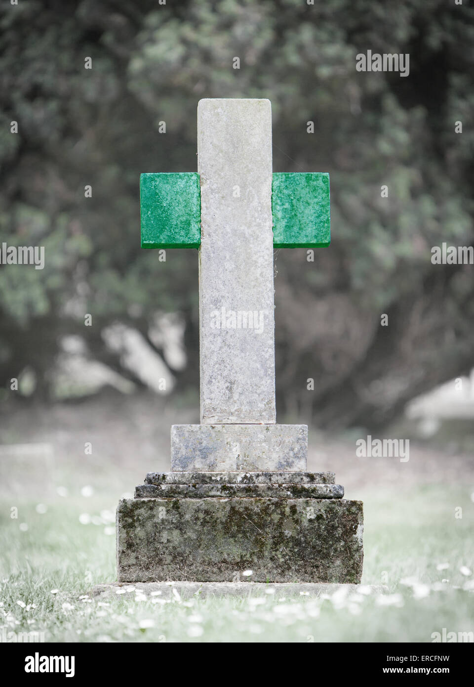 Old weathered pierre tombale dans le cimetière - Nigeria Banque D'Images