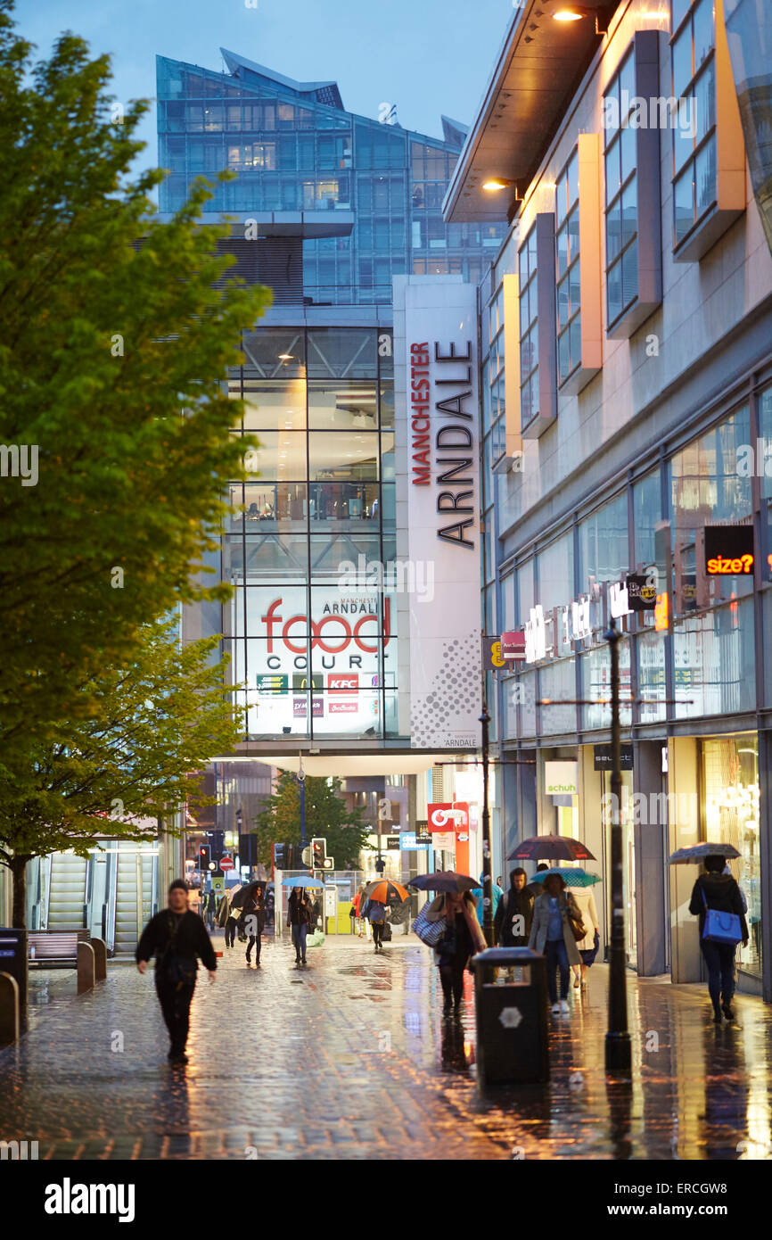 Market Street Manchester sous la pluie UK Grande-bretagne British United Kingdom Europe European island Angleterre Anglais isle nort Banque D'Images