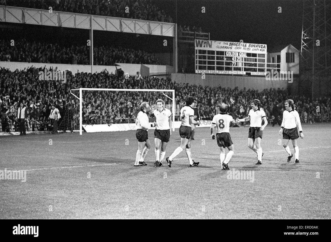 Coupe d'Europe, Premier tour Deuxième tour match à la masse de base-ball. Derby County v 3 Centre 0. Pour Ceklebrations Derby après Francis Lee a reçu l'un de ses deux objectifs. 1er octobre 1975. Banque D'Images