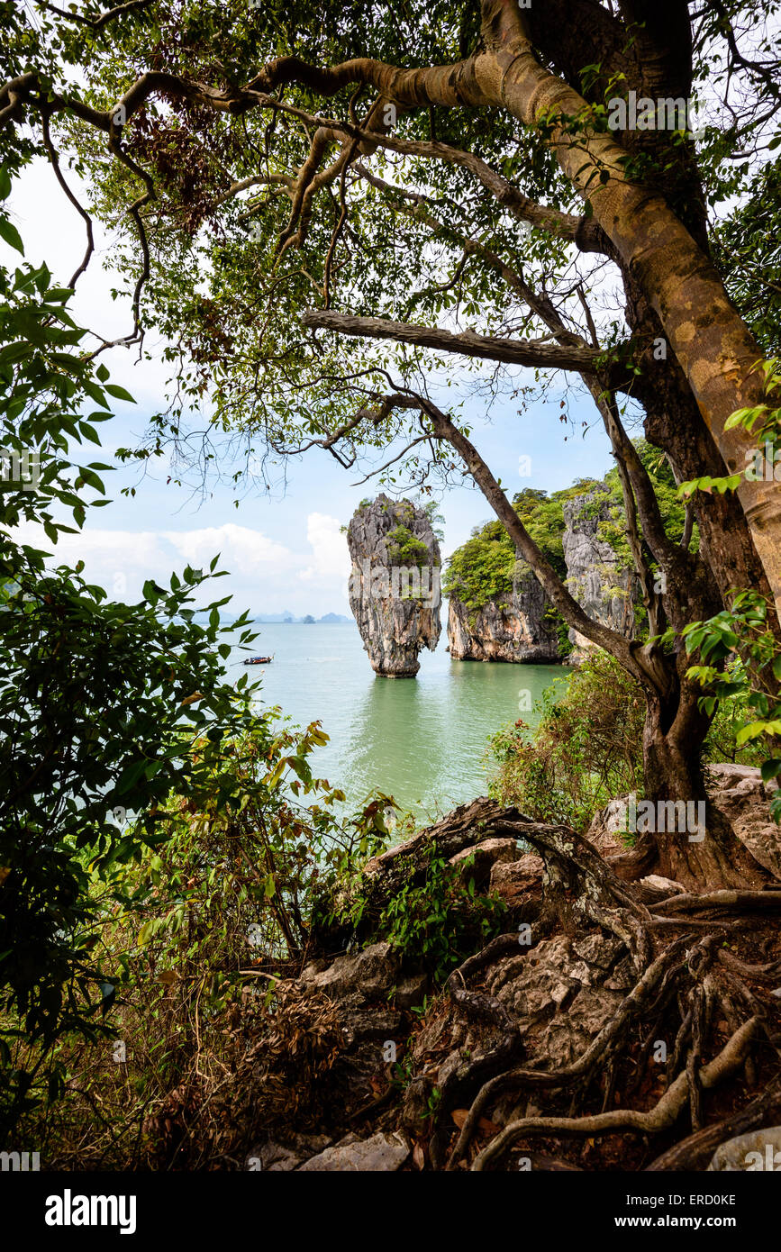 High angle view beau paysage de mer et de ciel à Khao Tapu ou Île de James Bond dans Ao Phang Nga Bay National Park, Thaïlande Banque D'Images