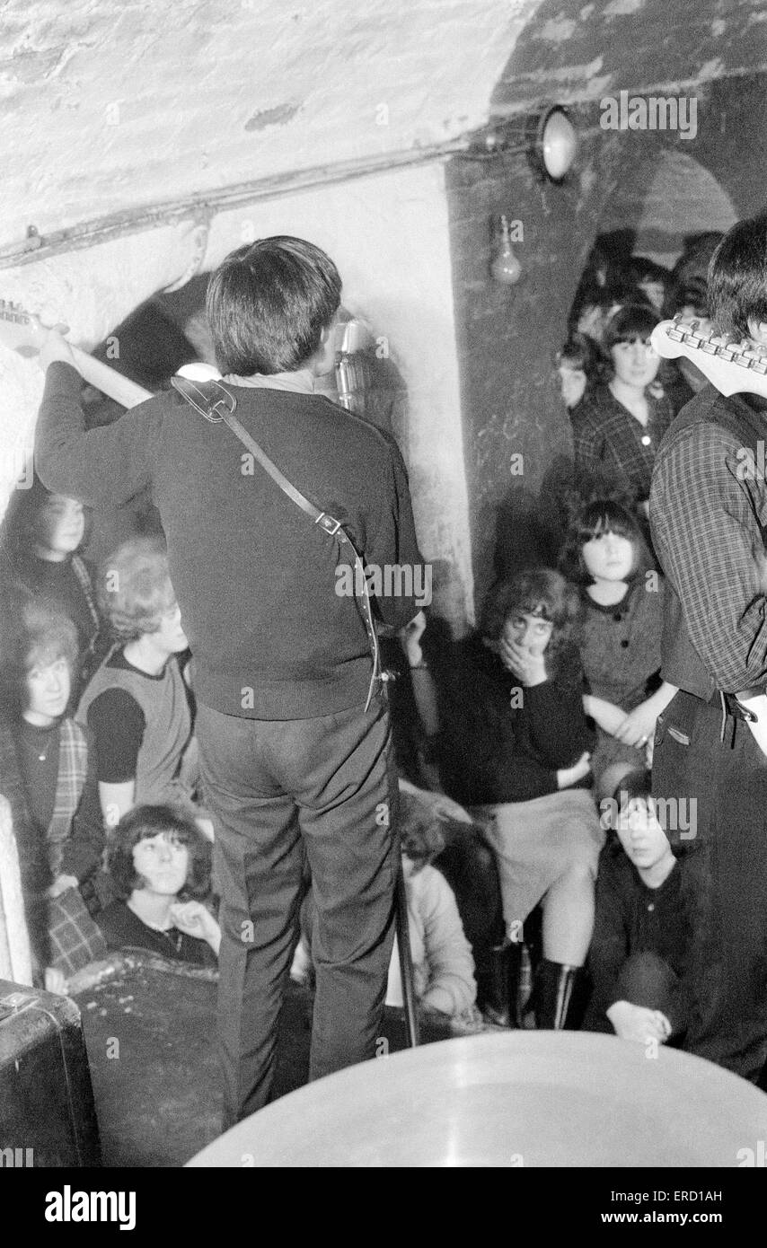 La fonction Beat Mersey, le 28 décembre 1963. L'intérieur du Cavern Club, Liverpool. Banque D'Images