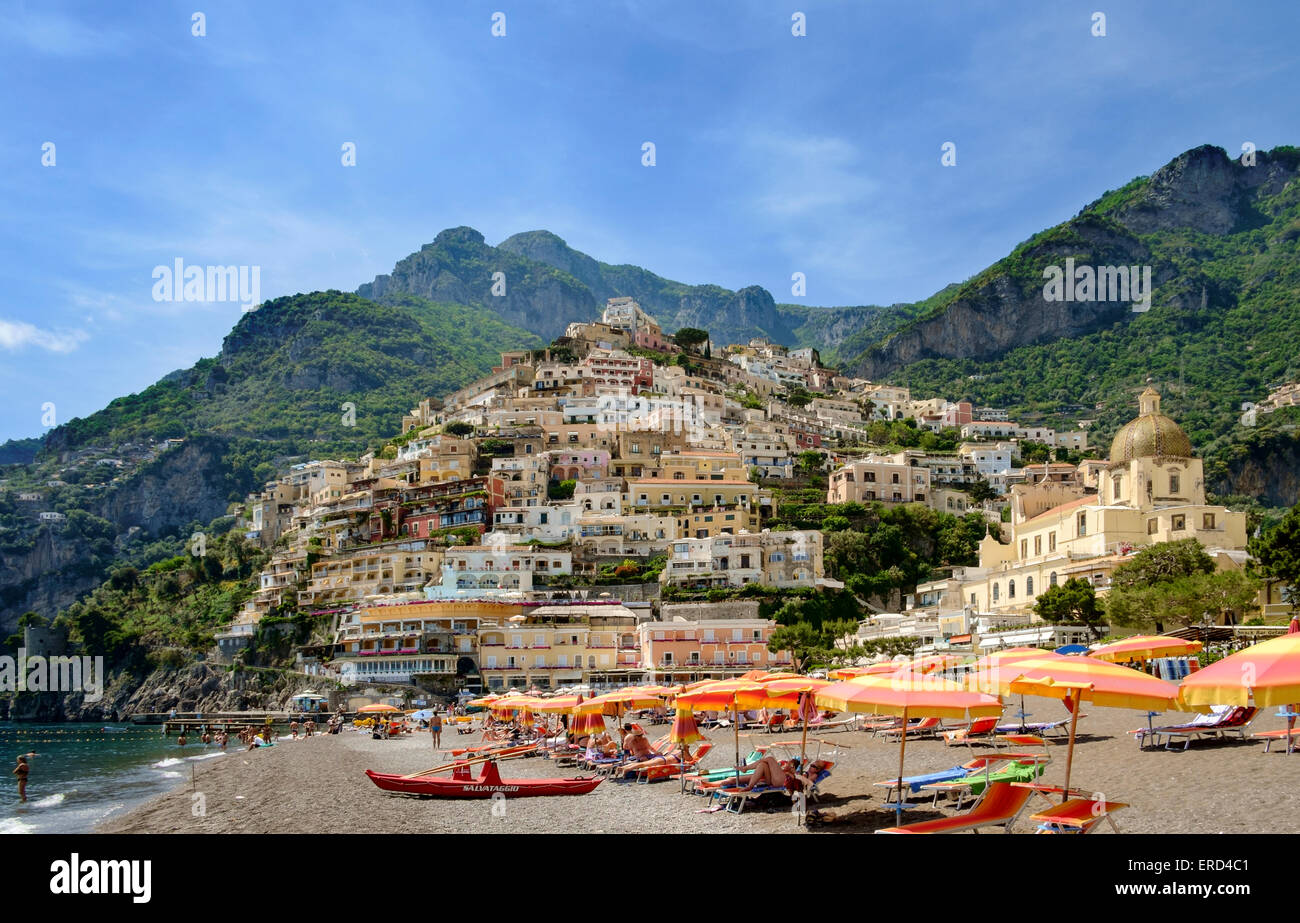La plage de Positano sur la côte Amalfi, Italie Banque D'Images