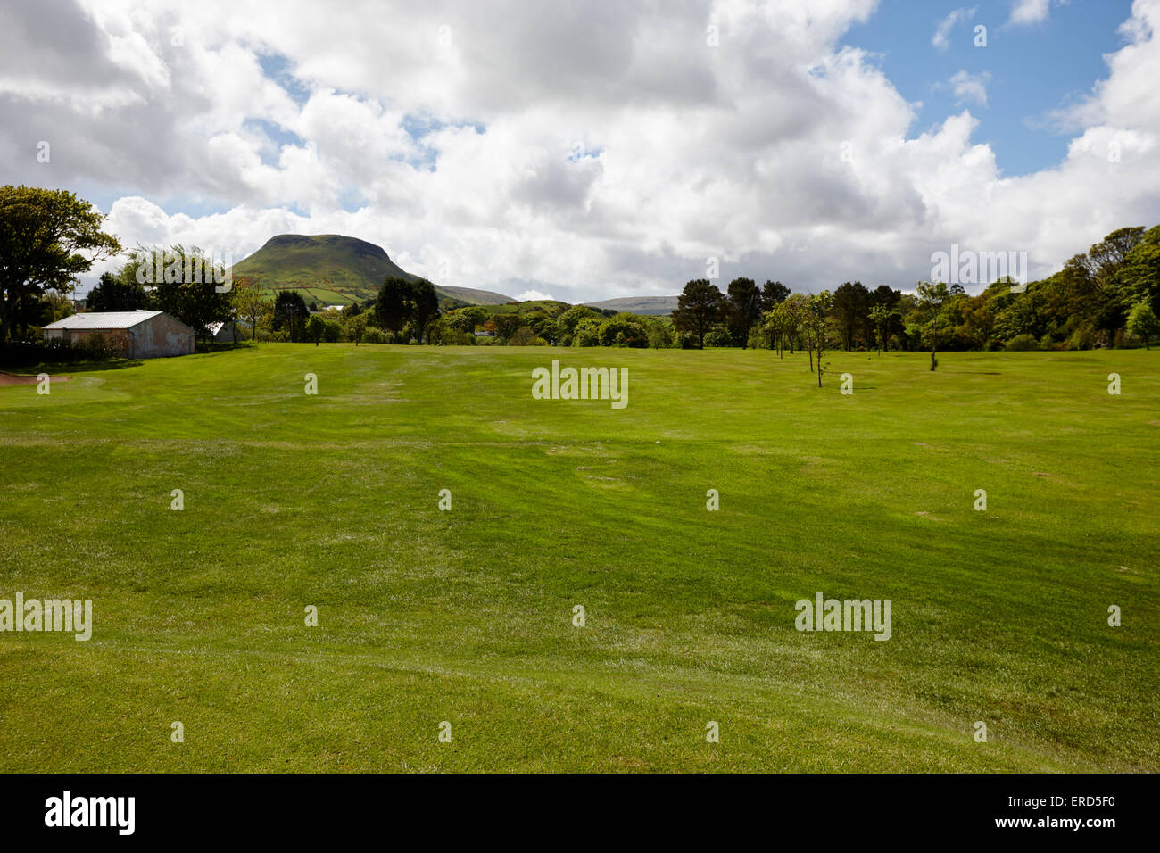 Fairway à Cushendall golf le comté d'Antrim en Irlande du Nord UK Banque D'Images
