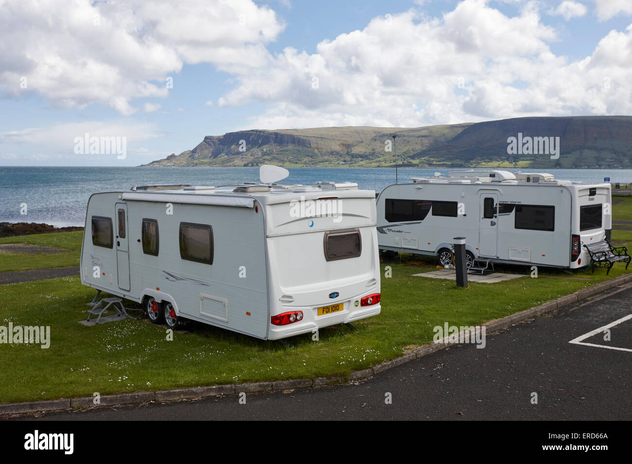 Les caravanes mobile stationné à Cushendall le comté d'Antrim en Irlande du Nord UK Banque D'Images