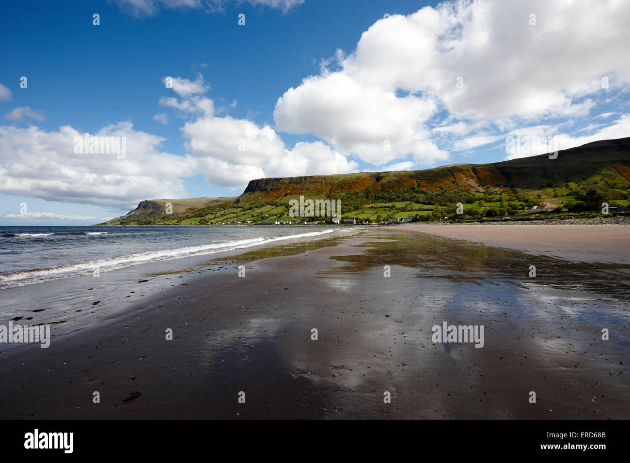 Glenariff Waterfoot beach County Antrim Irlande du Nord UK Banque D'Images