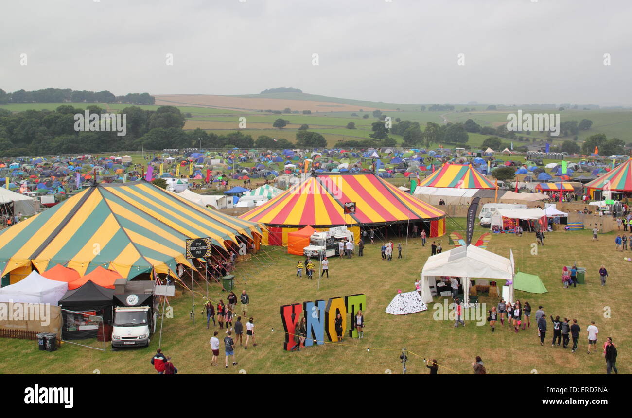 Y'a pas Pikehall, Festival, Peak District, Derbyshire - été 2014. vue aérienne Banque D'Images