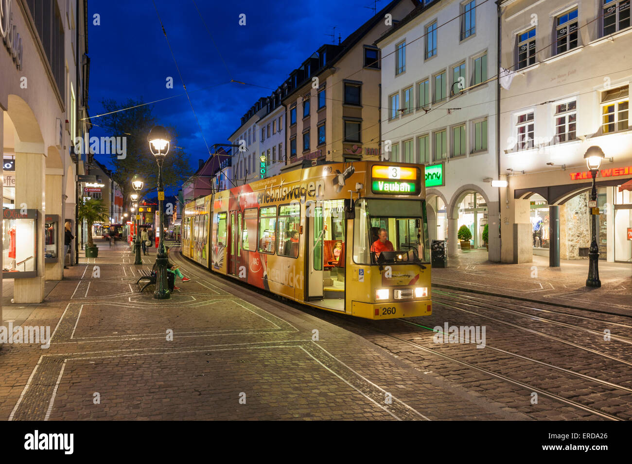 Soir à Freiburg, Allemagne. Banque D'Images
