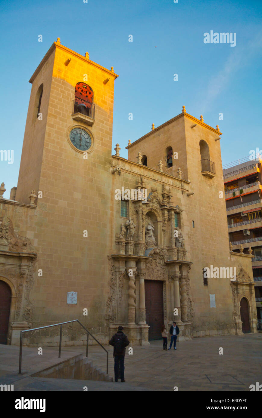 Basilique Santa Maria, Vieille Ville, vieille ville, Alicante, Alicante, Costa Blanca, Espagne Banque D'Images