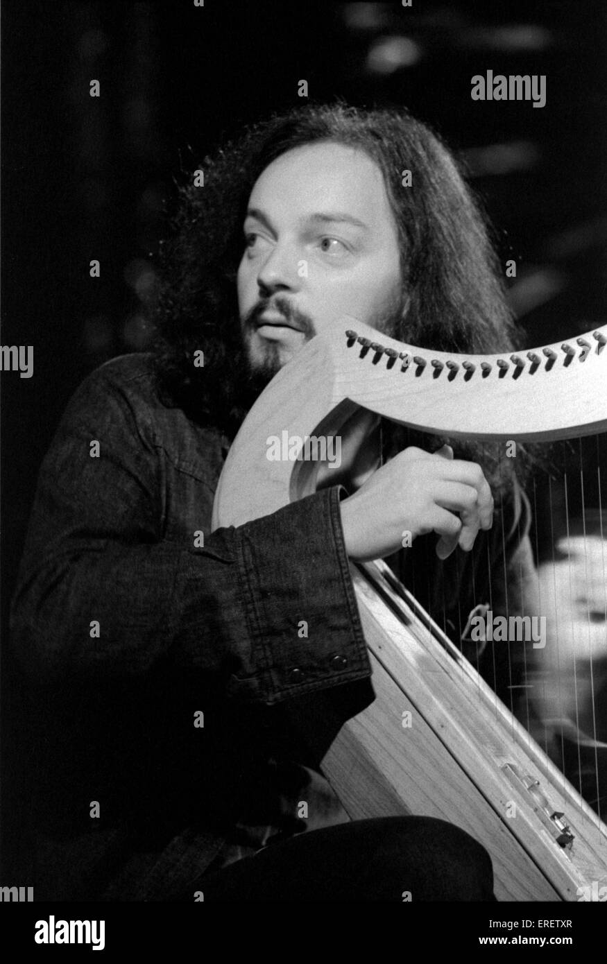 Alan Stivell en concert au festival folk de juillet se réveille dans Chorley, Lancashire, le 24 juillet 1976. En tant que musicien et Breton : Banque D'Images