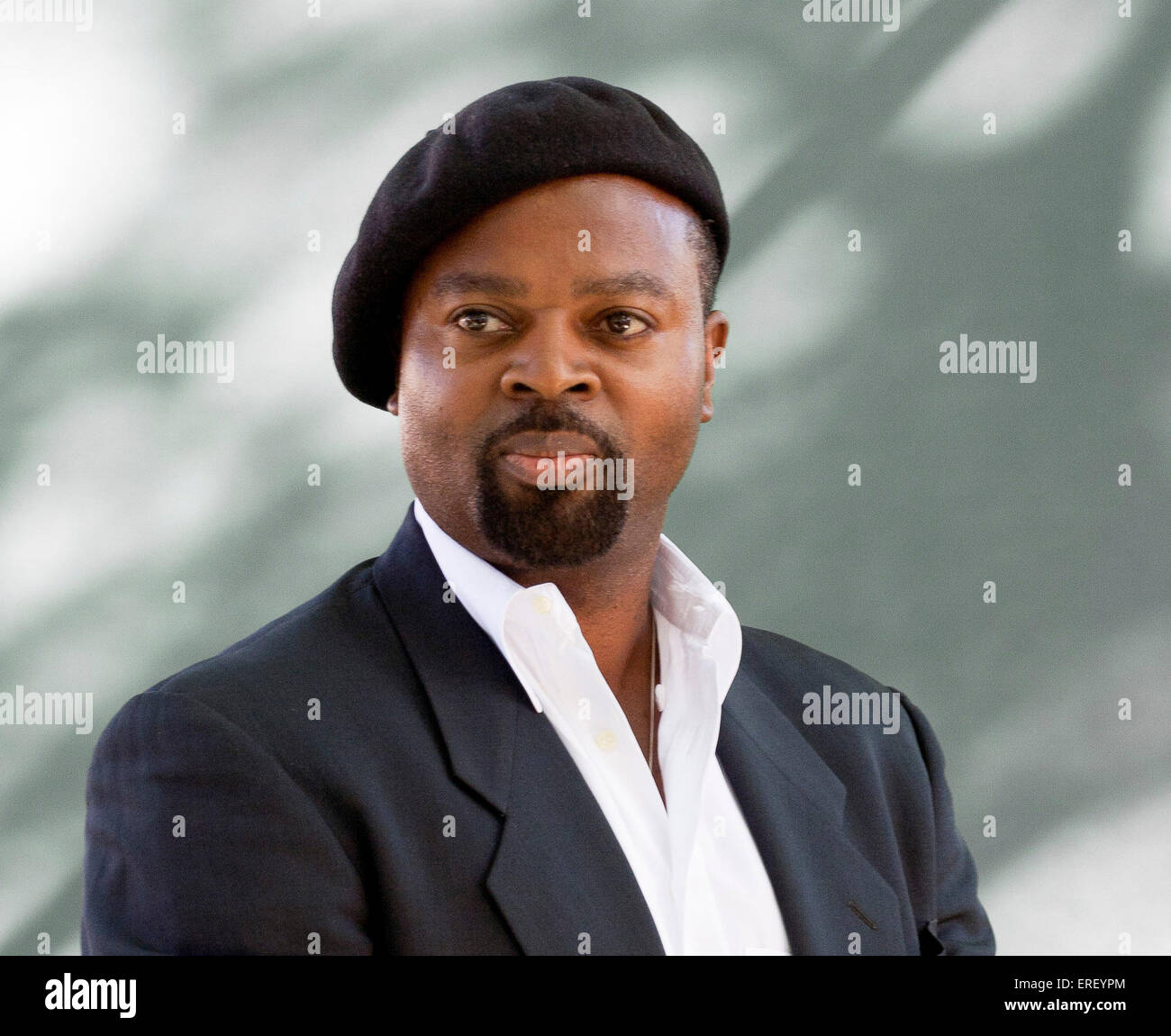 Ben Okri. Au Edinburgh International Book Festival 2011. Nigerian-né Booker Prize Winner, auteur de "un temps pour de nouveaux Banque D'Images