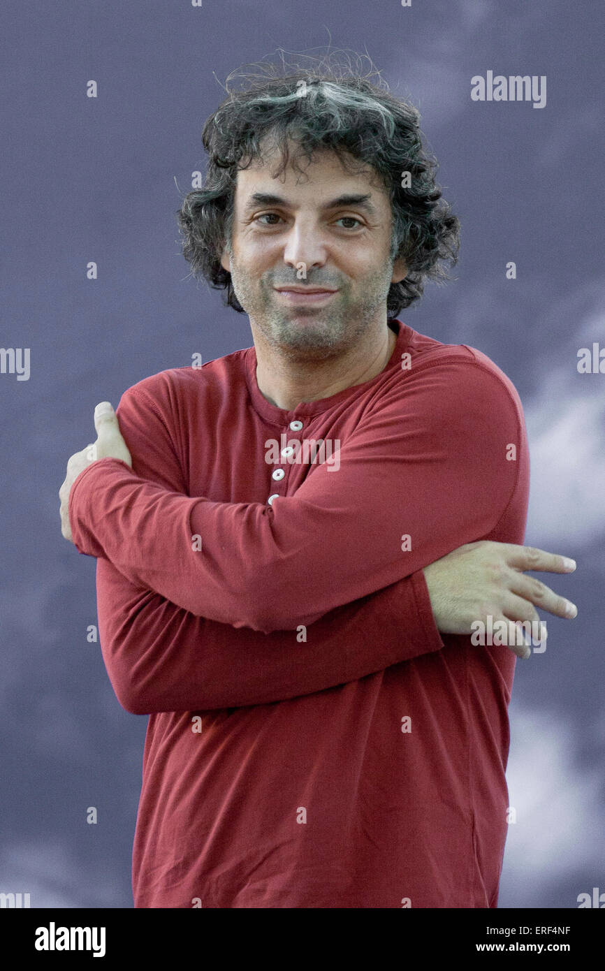 Etgar Keret à Edinburgh International Book Festival 2012. Il y a à donner une conférence sur son nouveau livre 'Suddenly, d'un frappe à la porte'. L'écrivain israélien, né le 20 août 1967. 11 - 27 août 2012. Banque D'Images