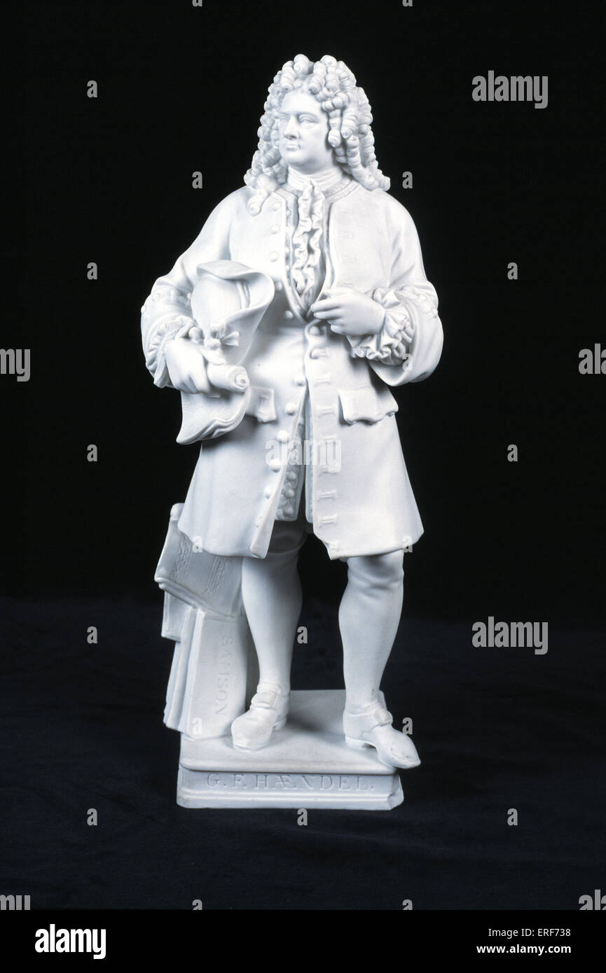 George Frederic Handel, transportant un score de Samson ; modèle en porcelaine (artiste inconnu). Compositeur allemand, Banque D'Images