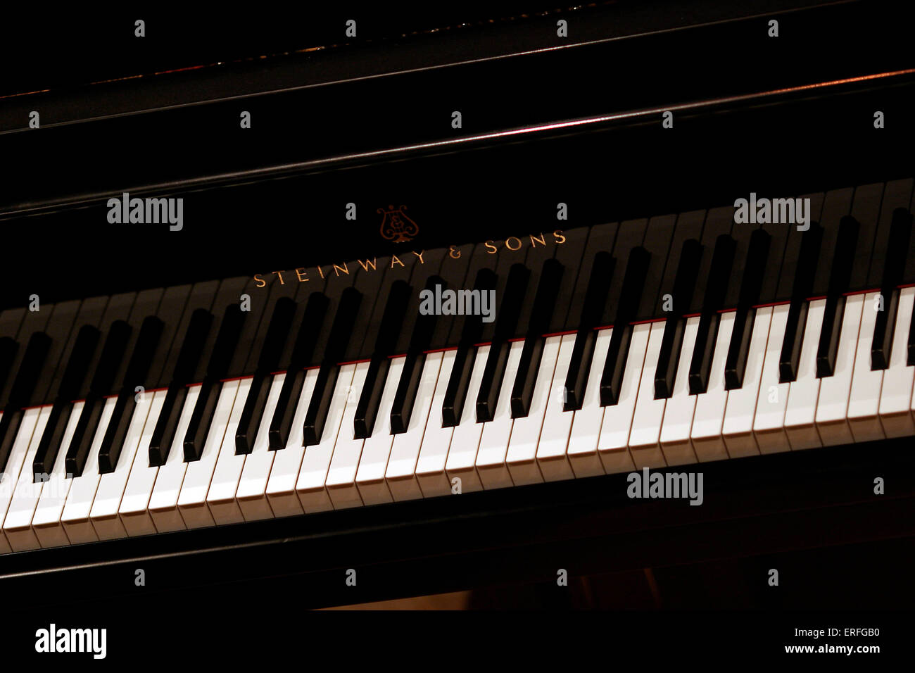 Steinway sons piano keys Banque de photographies et d'images à haute  résolution - Alamy