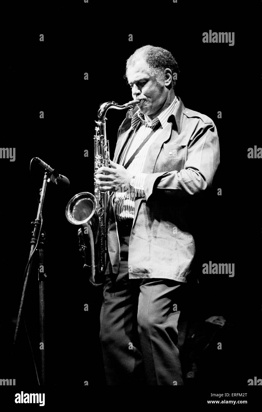 Dexter Gordon - portrait de l'Américain à la saxophoniste de jazz 1981 Capital Radio Jazz Festival de Knebworth. 27 février 1923 - 25 avril 1990. Considéré comme l'un des premiers joueurs ténor bebop. Banque D'Images