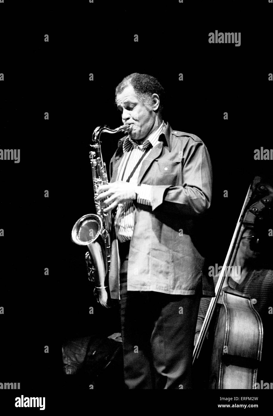 Dexter Gordon - portrait de l'Américain à la saxophoniste de jazz 1981 Capital Radio Jazz Festival de Knebworth. 27 février 1923 - 25 avril 1990. Considéré comme l'un des premiers joueurs ténor bebop. Banque D'Images