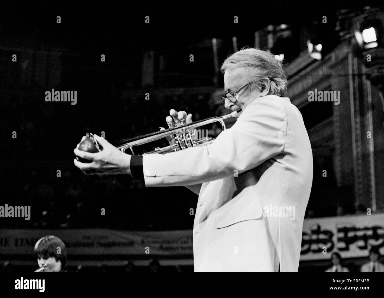 Humphrey Lyttleton - portrait de l'exécution de musicien de jazz britannique au Royal Albert Hall en 1981. 23 mai 1921 - 25 Avril Banque D'Images