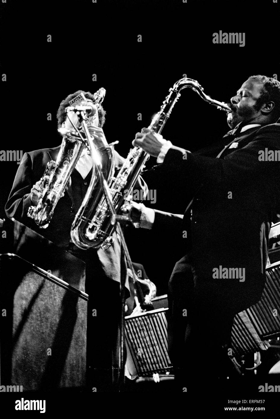 Joueurs de saxophone sur scène. Les noms génériques shot - unknown Banque D'Images