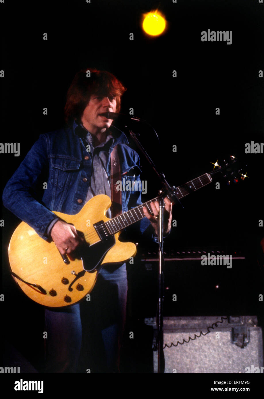 Dave Edmunds - portrait de la chanteuse et guitariste gallois d'effectuer en 1982. b. 15 avril 1944. Rock et New Wave. Banque D'Images