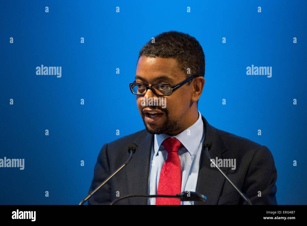 Le Pays de Galles AM Alain Saucier Vaughan Sous-ministre de la santé au pays de Galles. Banque D'Images