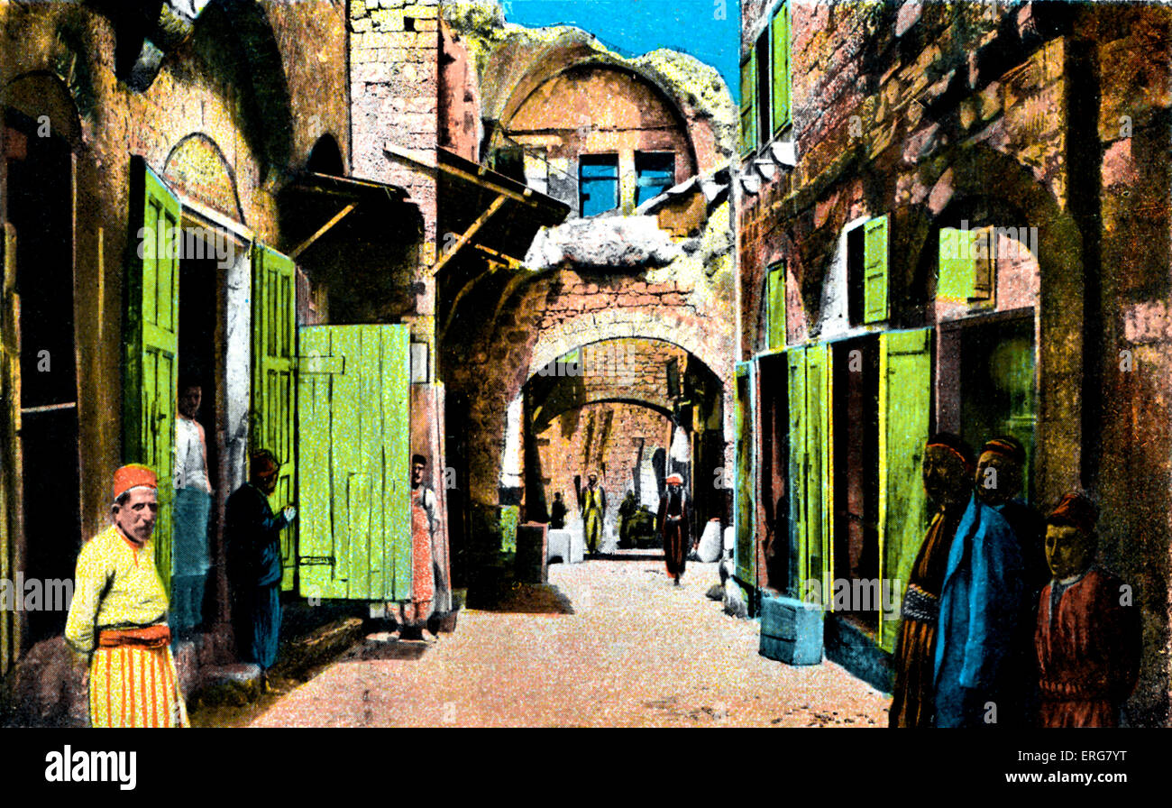 - Quartier Arabe de Jaffa. Fin des années 1800, début des années 1900. Shopowners se tient en dehors de leurs magasins dans les rues étroites. Publié par Le Caire Banque D'Images