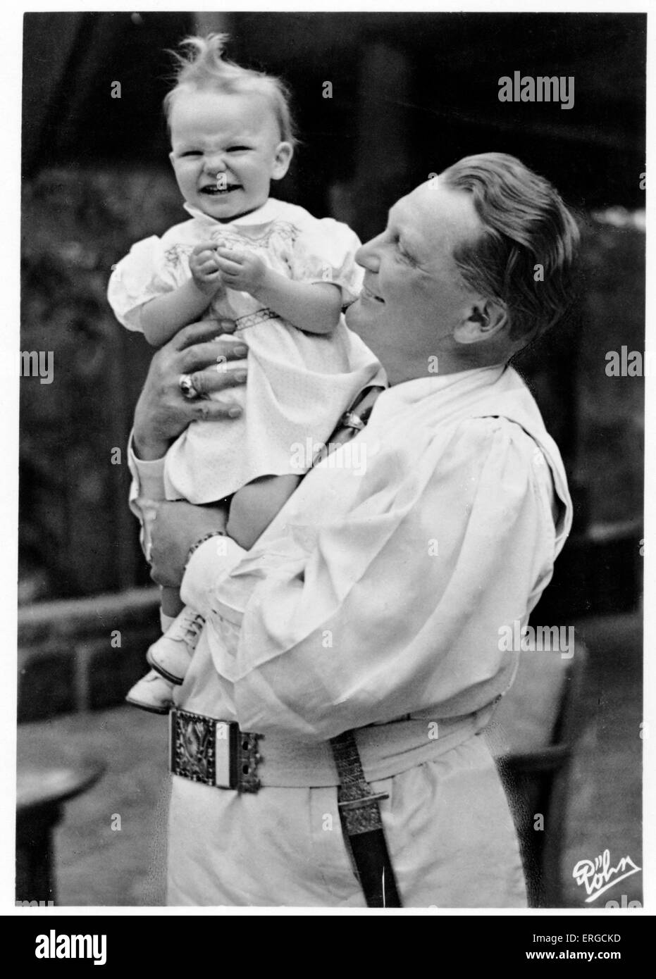 Göring avec sa petite fille, Edda - portrait. Homme politique allemand et un membre important de l'allemand national-socialiste Banque D'Images