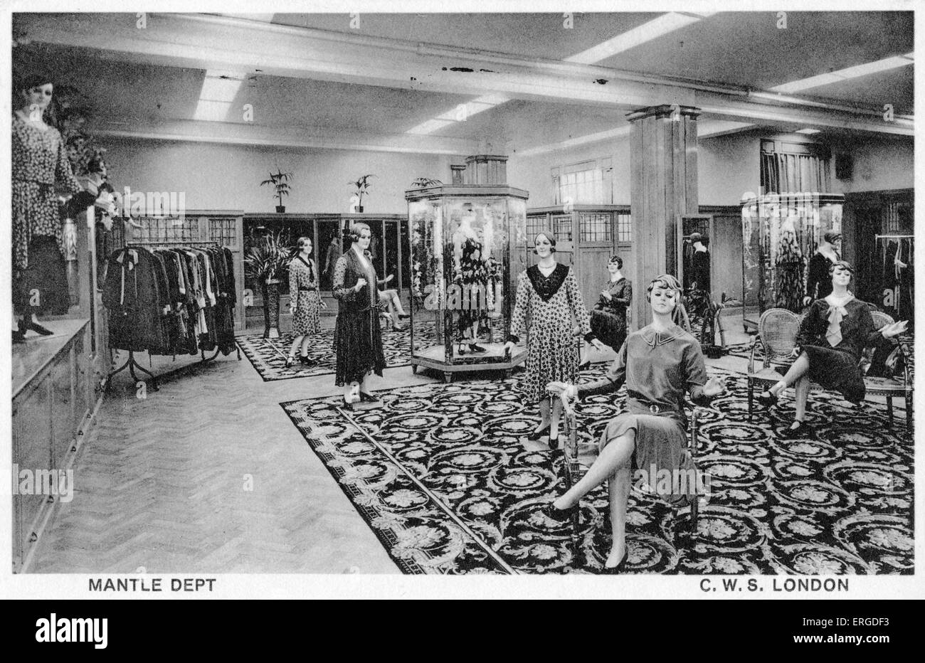 Le Manteau au SCF, Londres, c.1933. Aussi connu comme le Co-operative Wholesale Society, qui est devenu plus tard le Banque D'Images