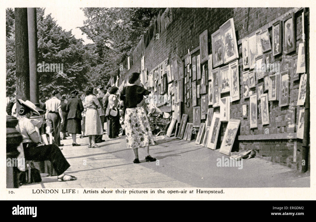 Photos affichées dans l'open-air à Hampstead Heath. Londres. Parcourez les passants photos aux murs. Banque D'Images