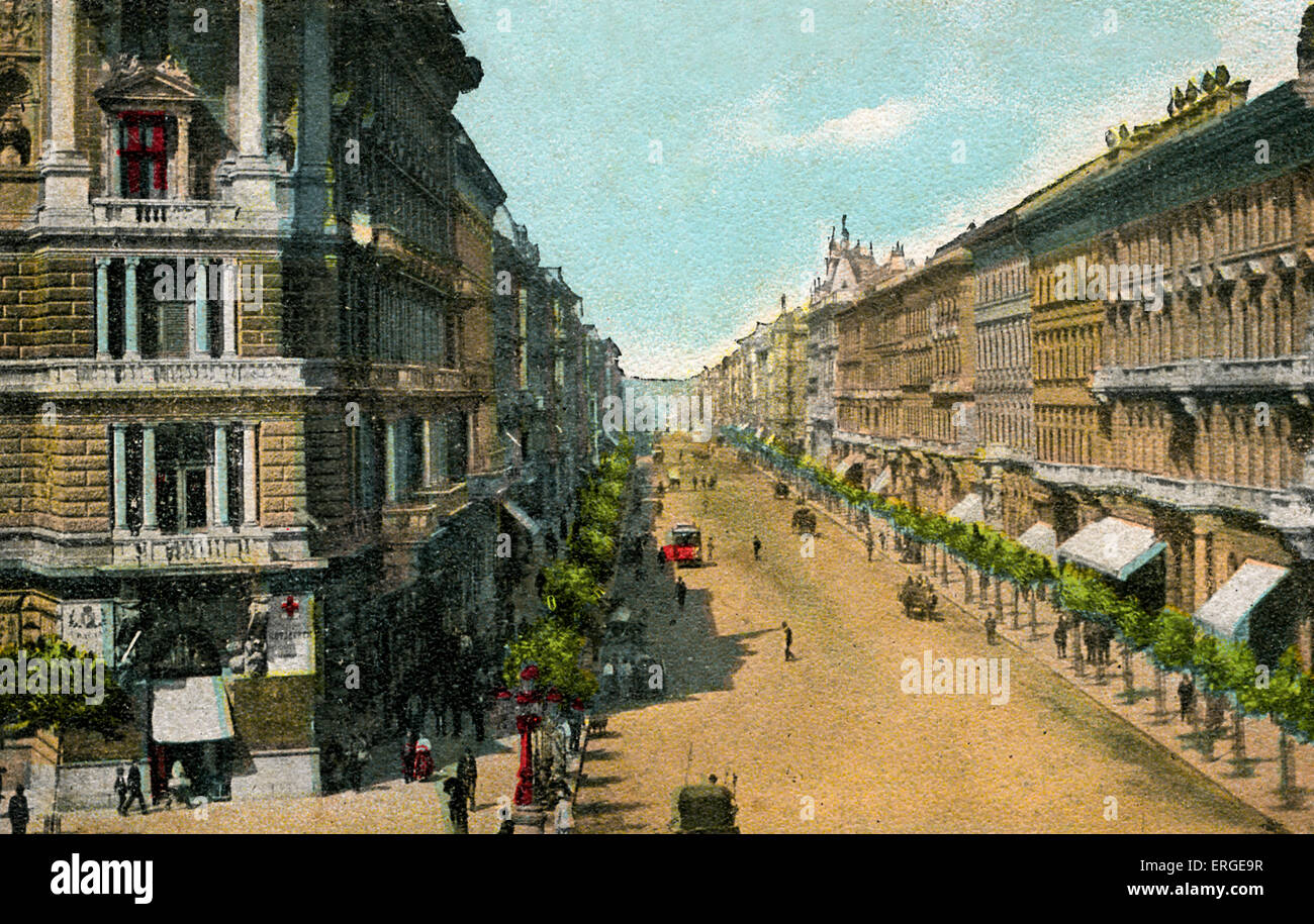 Budapest - l'Avenue Andrassy (Hongrois : Andrássy út). La Hongrie. Au début  du xxe siècle Photo Stock - Alamy