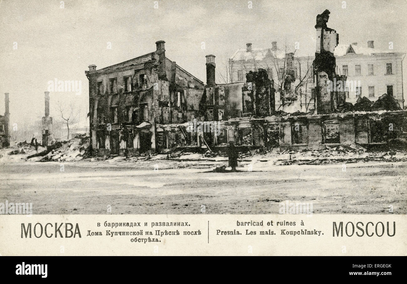1905 Rue des barricades au cours de la révolution russe - Kopchinski Street, Moscou. Vague d'agitation politique et sociale qui Banque D'Images
