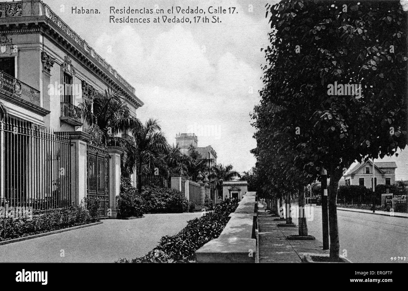 Residences une Vedada, 17e Rue, La Havane, Cuba. Ealry 20e siècle carte postale. Banque D'Images