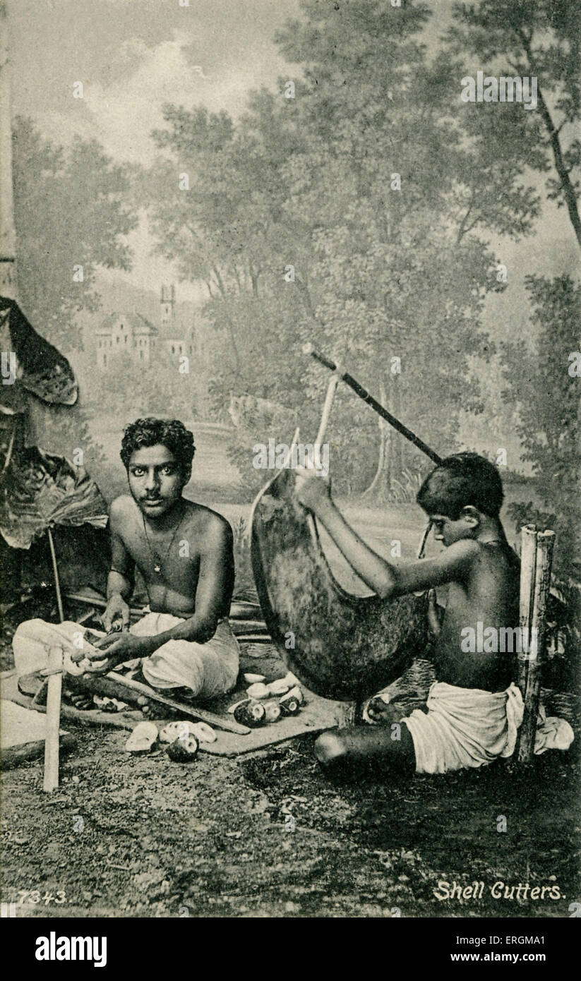 Shell indien cutters. Photographie datant de début du xxe siècle. Également appelé les fraiseuses, la grande lame sur la droite est Banque D'Images